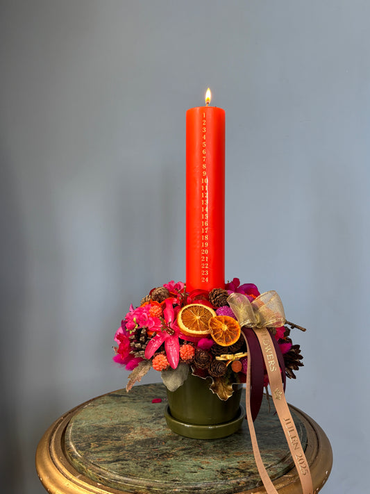 Decoration with calendar candles or block candles