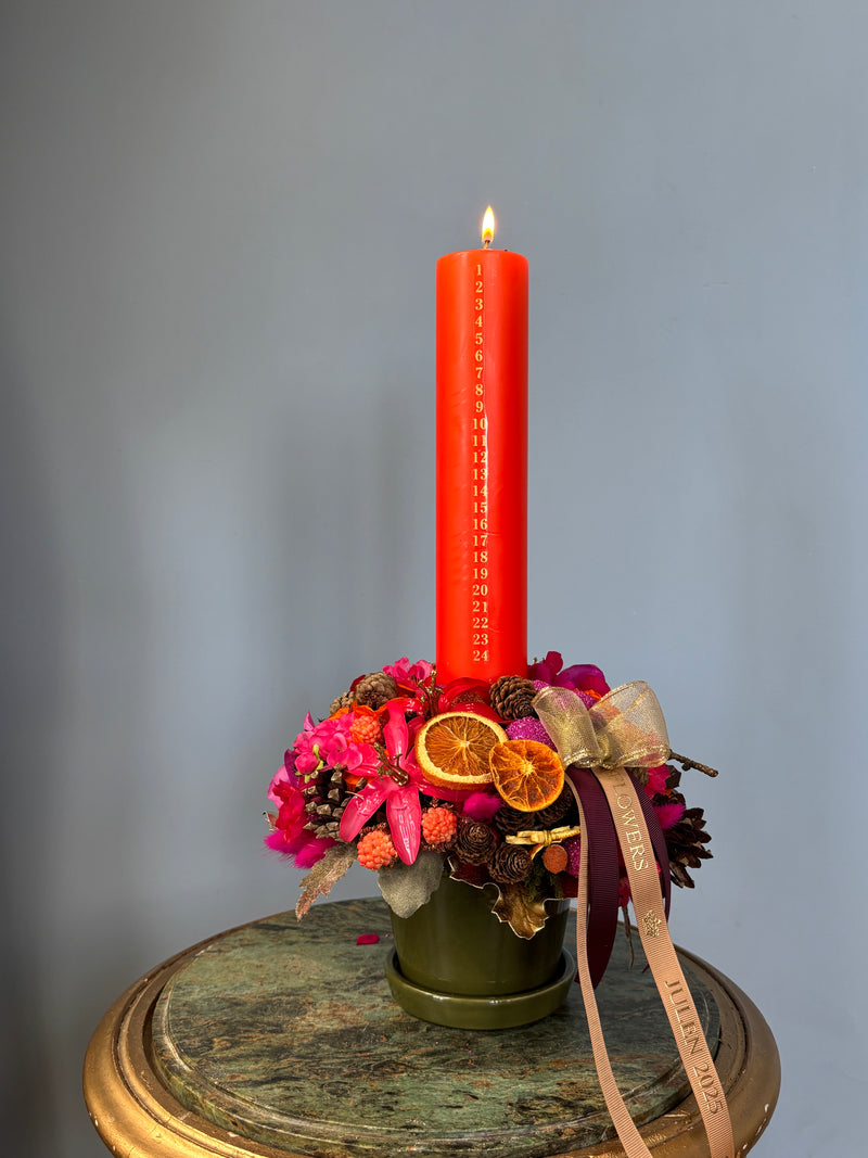 Dekoration med kalenderlys eller bloklys